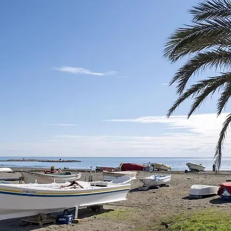 Beachfront Studio, El Palo - Tcm Apartment